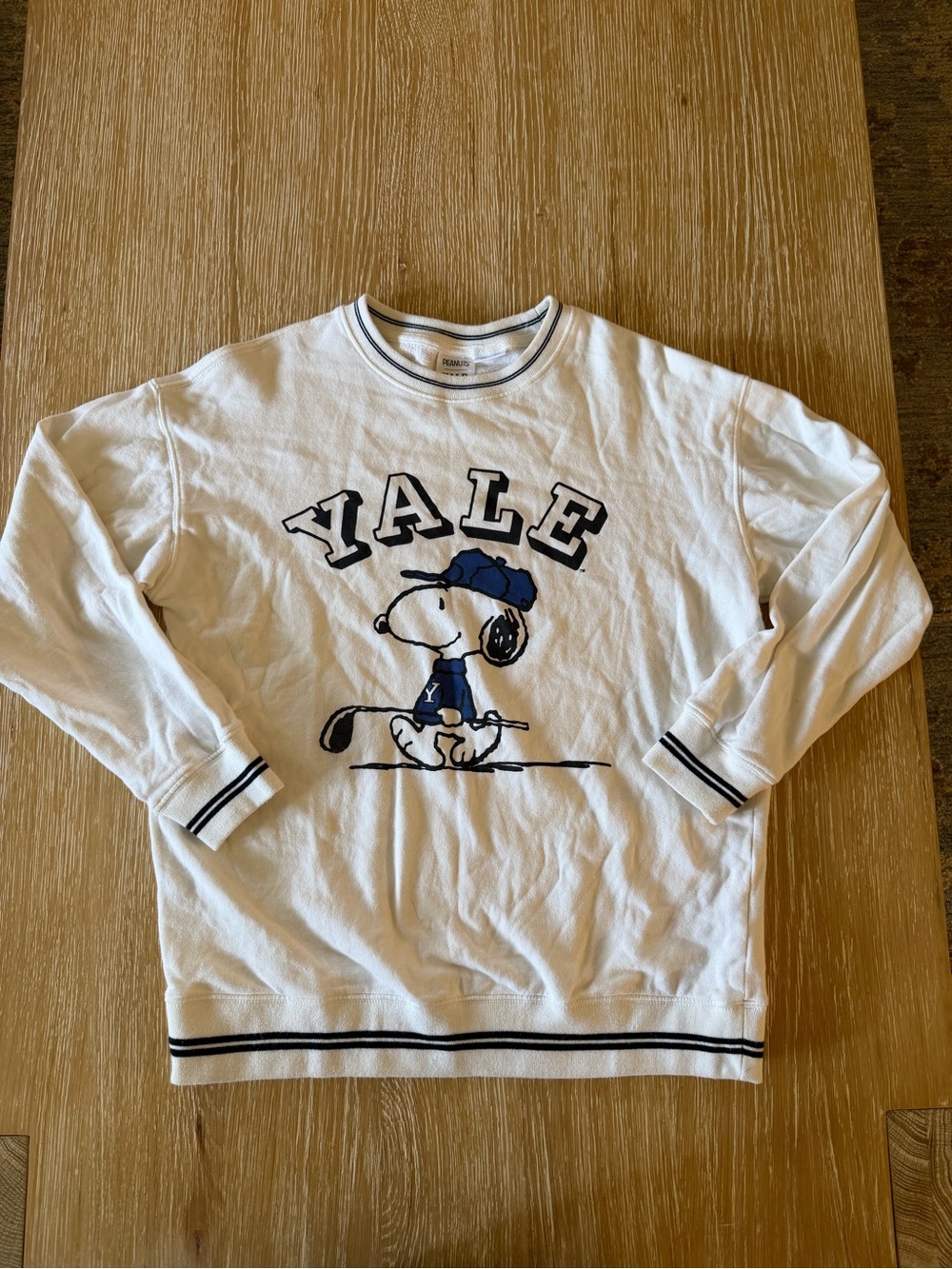 Peanuts SNOOPY White & Navy Yale Snoopy Graphic Crewneck Sweater
